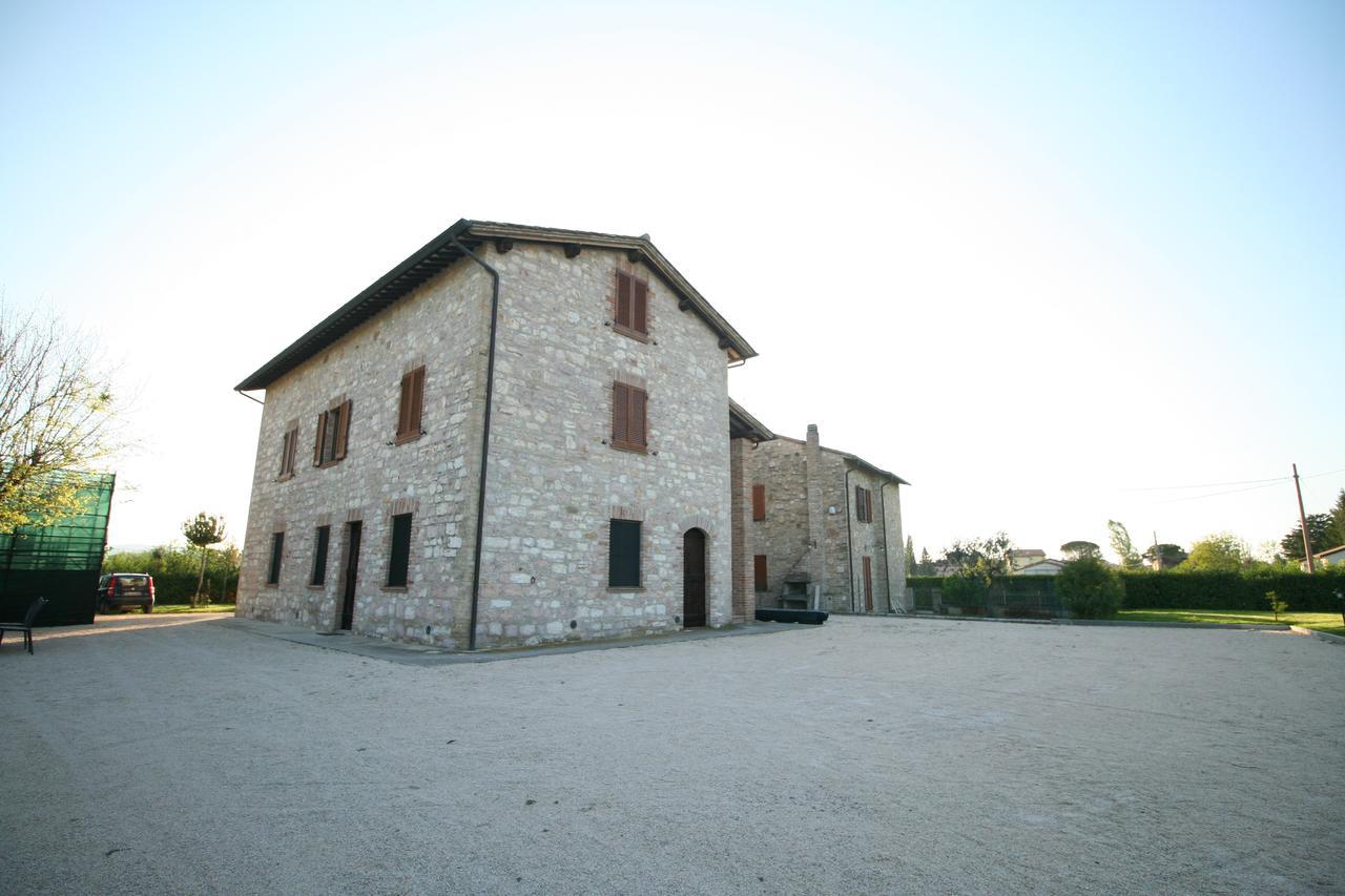 Agriturismo"Il Sagrato Di Assisi" Appartamenti,Camere 外观 照片