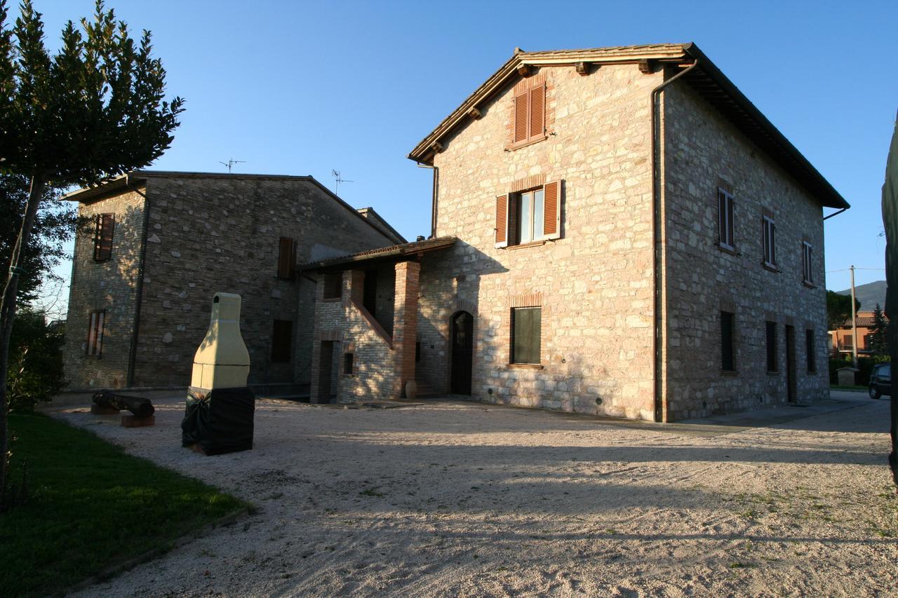 Agriturismo"Il Sagrato Di Assisi" Appartamenti,Camere 外观 照片