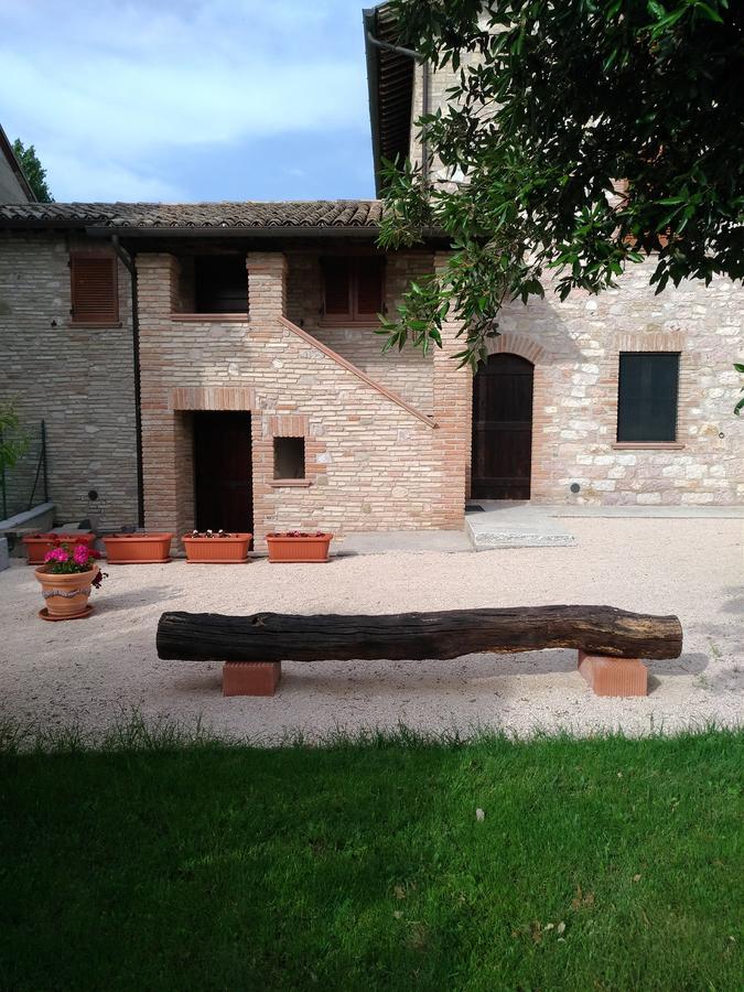 Agriturismo"Il Sagrato Di Assisi" Appartamenti,Camere 外观 照片