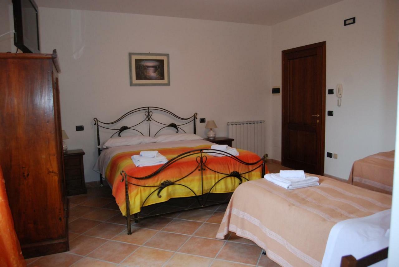 Agriturismo"Il Sagrato Di Assisi" Appartamenti,Camere 外观 照片