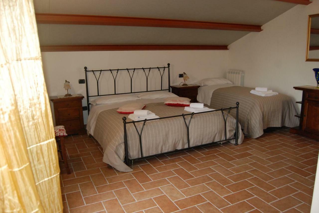 Agriturismo"Il Sagrato Di Assisi" Appartamenti,Camere 外观 照片